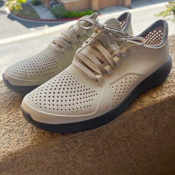 CROCS Cream and Gray Minimalist Sneakers - Picture 2 of 5